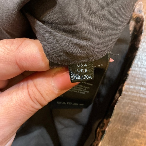 Free People “Fake Out” Faux Wrap Mini Skirt Vegan Leather Leopard Print Size 4 - Picture 7 of 9